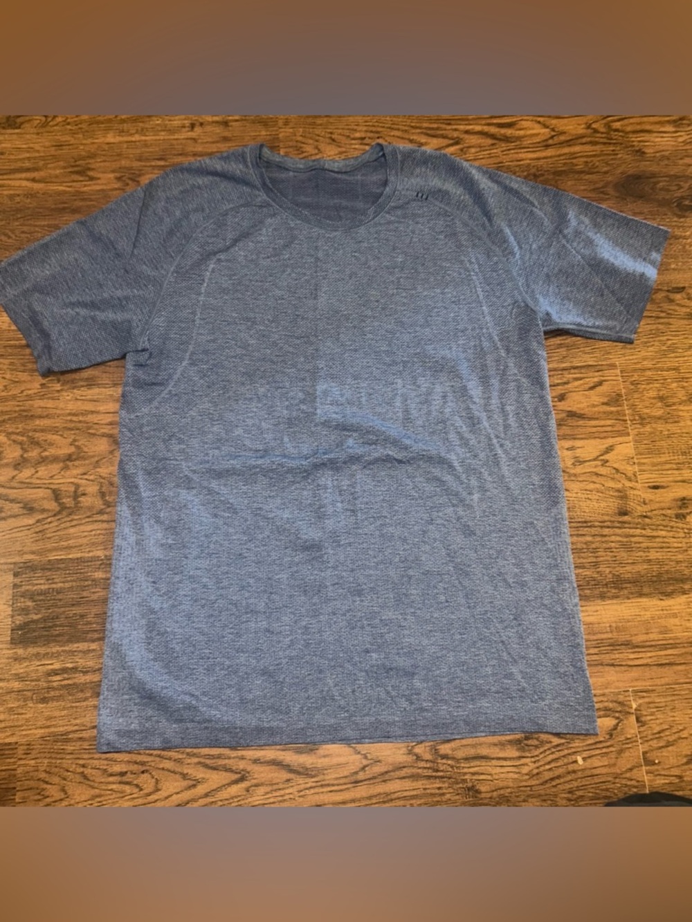 Men's lululemon Blue Short-Sleeve Shirt